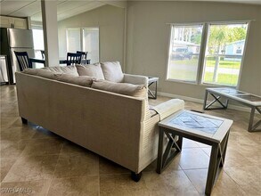 110 Pine Key Ln in Naples, FL - Building Photo - Building Photo