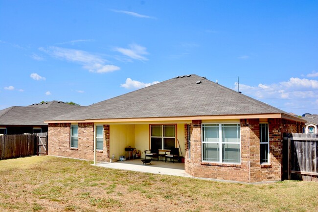 5104 Screaming Eagle Cir in Killeen, TX - Foto de edificio - Building Photo