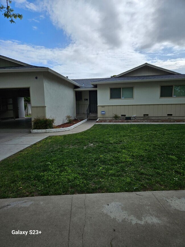1920 Ellison Dr Rentals in Modesto, CA