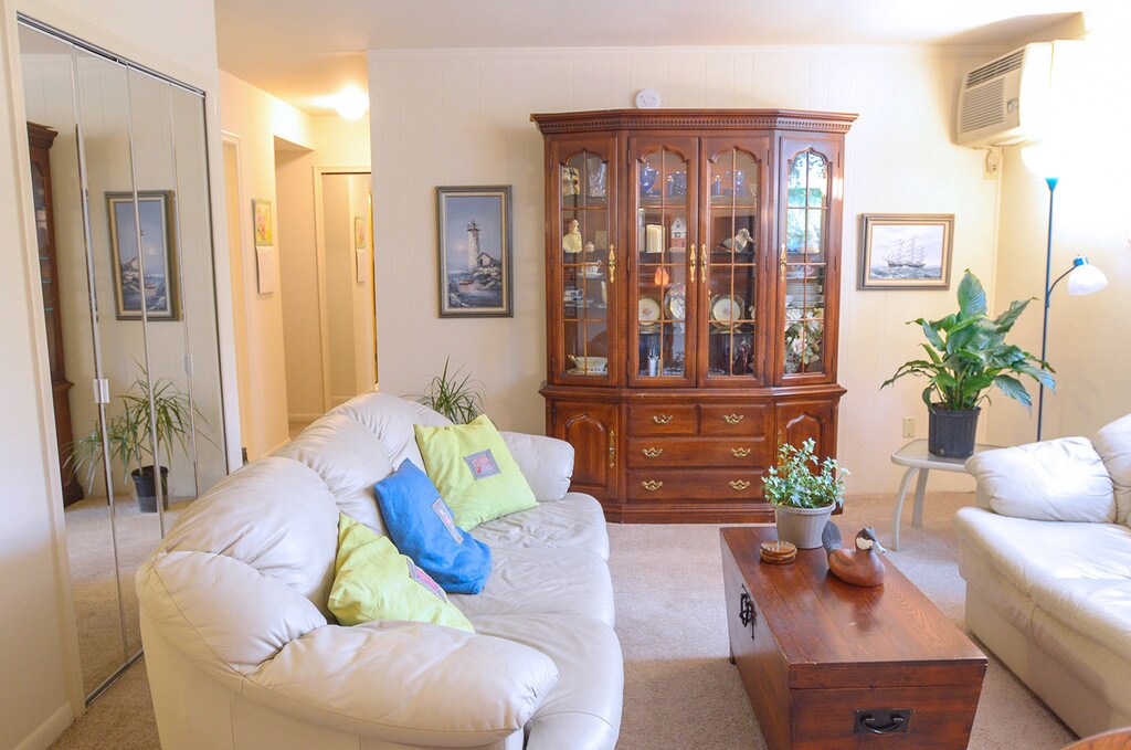 Somerset Manor East Apartments in Sterling Heights, MI