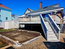 299 Crescent Ave in Revere, MA - Building Photo