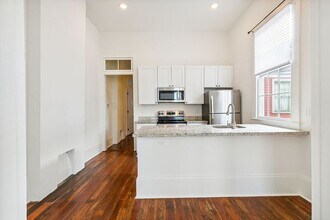 2002 S Liberty St in New Orleans, LA - Building Photo - Building Photo