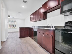 2727 Arlington Ct in Pasadena, TX - Building Photo - Building Photo
