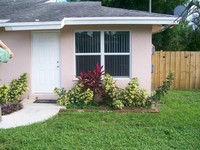 4429 Melvin Rd in Lake Worth, FL - Foto de edificio - Building Photo