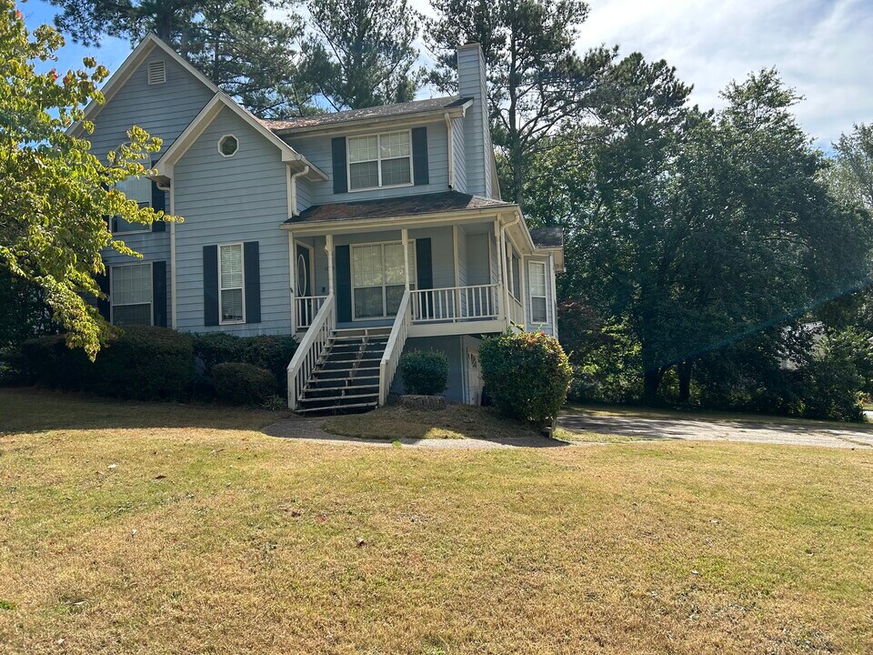 1623 Cumberland Club Rd SW in Marietta, GA - Building Photo