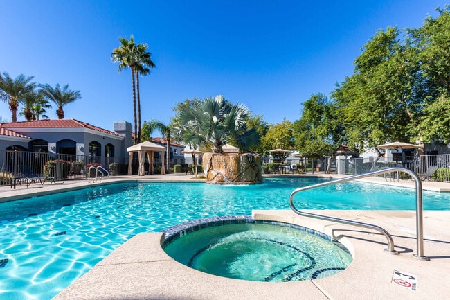 Calista in Scottsdale, AZ - Foto de edificio - Building Photo