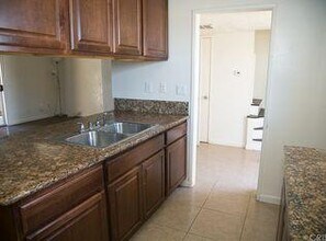 43611 Stanridge Ave in Lancaster, CA - Building Photo - Building Photo