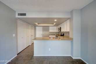 1202 W Calle Del Norte in Chandler, AZ - Building Photo - Building Photo