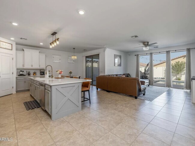 10218 E Wavelength Ave in Mesa, AZ - Building Photo - Building Photo