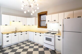 2036 N Sawyer Ave in Chicago, IL - Building Photo - Building Photo