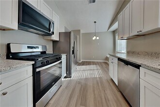 229 Colemans Bluff Dr in Woodstock, GA - Building Photo - Building Photo