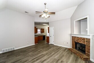 9134 Cinderhill Cove E in Memphis, TN - Building Photo - Building Photo