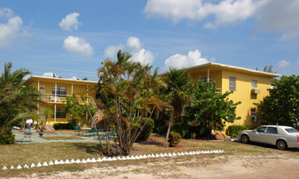 901 Intracoastal Dr in Fort Lauderdale, FL - Building Photo