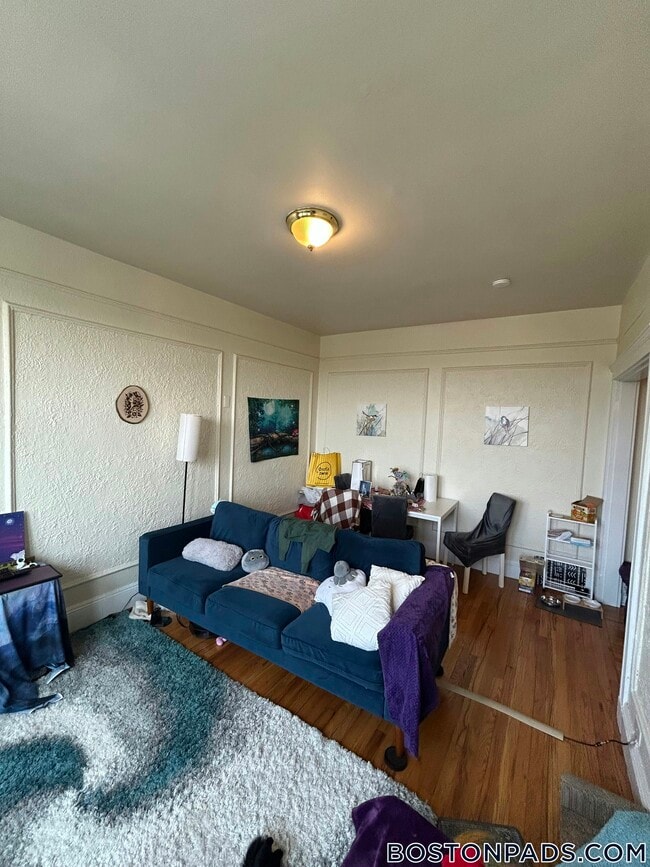 1691 Commonwealth Ave