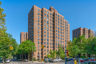 Clinton Hill Cooperative South Campus in Brooklyn, NY - Building Photo - Primary Photo