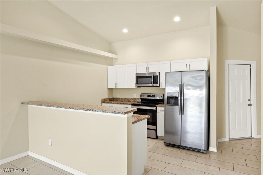 4109 Skyline Blvd in Cape Coral, FL - Building Photo
