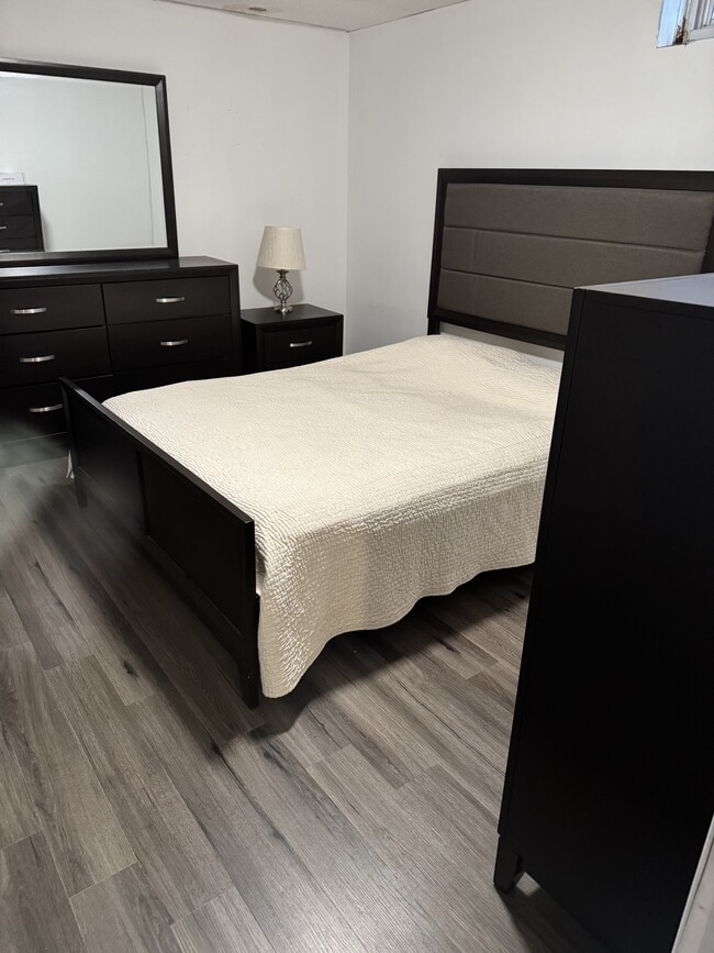 3555 Hylan Blvd, Unit furnished in Staten Island, NY - Building Photo - Building Photo
