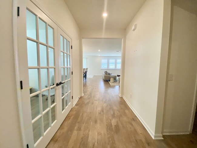 39 Russell Rd in Bluffton, SC - Building Photo - Building Photo