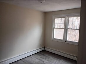 12 Monson St in Johnston, RI - Building Photo - Building Photo