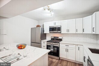 820 Quince Orchard Blvd in Gaithersburg, MD - Building Photo - Building Photo