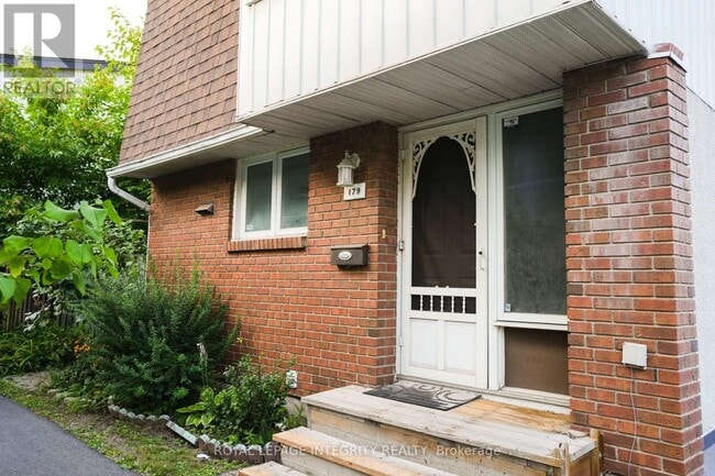 property at 3310-3310 Southgate Rd