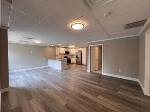 5477 Mauser Rd in Laurys Station, PA - Foto de edificio - Building Photo