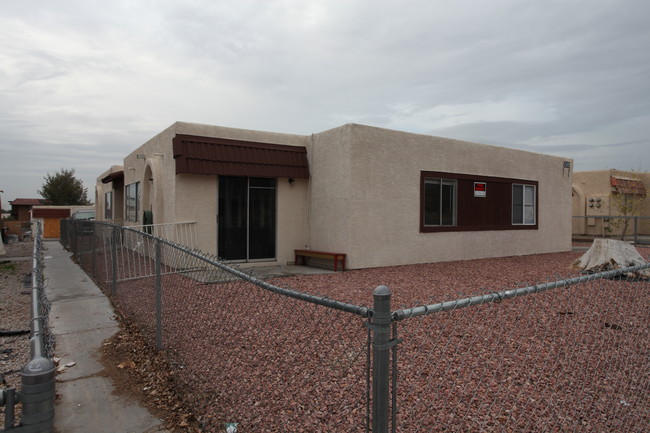 5305 W Cheyenne Ave in Las Vegas, NV - Building Photo - Building Photo