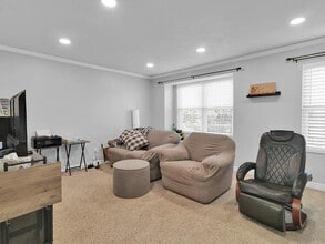 374 Braidhill Dr in Draper, UT - Building Photo - Building Photo