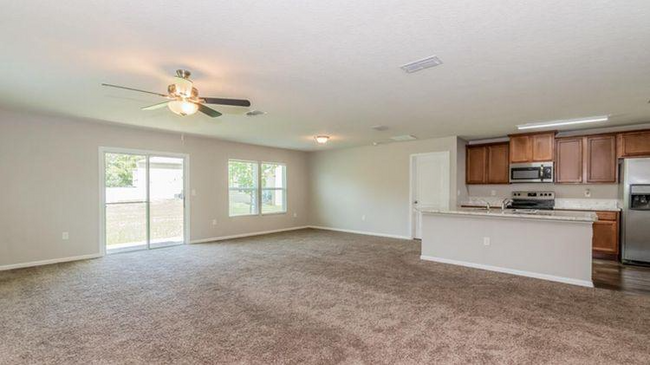 2404 Sotterley Ln in Jacksonville, FL - Foto de edificio - Building Photo