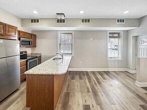 230 S Exeter St in Baltimore, MD - Building Photo - Building Photo