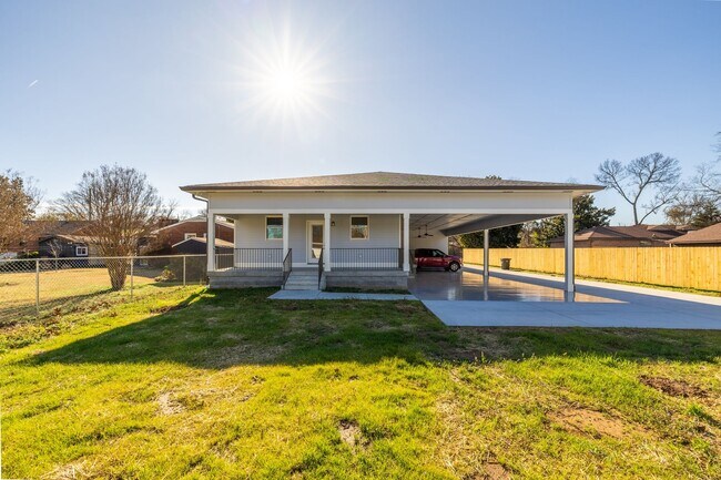 2104 Jade Dr in Nashville, TN - Building Photo - Building Photo