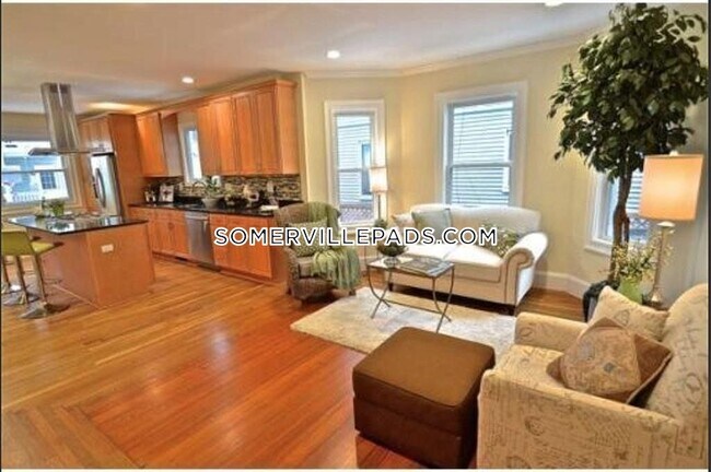 201 College Ave