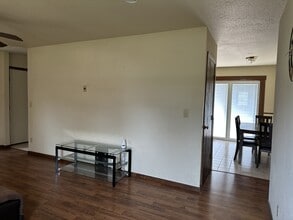 2427 Mallard Dr in Freeport, IL - Building Photo - Building Photo