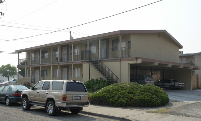 3521 Fairview Dr in Antioch, CA - Building Photo - Building Photo