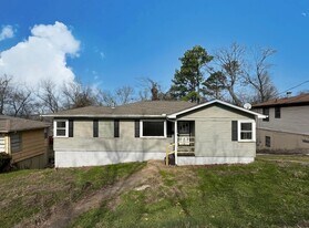 2108 25th Street Ensley in Birmingham, AL - Building Photo