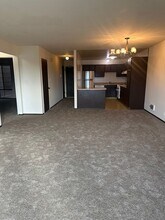 273 S Parkview Ave in Daly City, CA - Building Photo - Building Photo