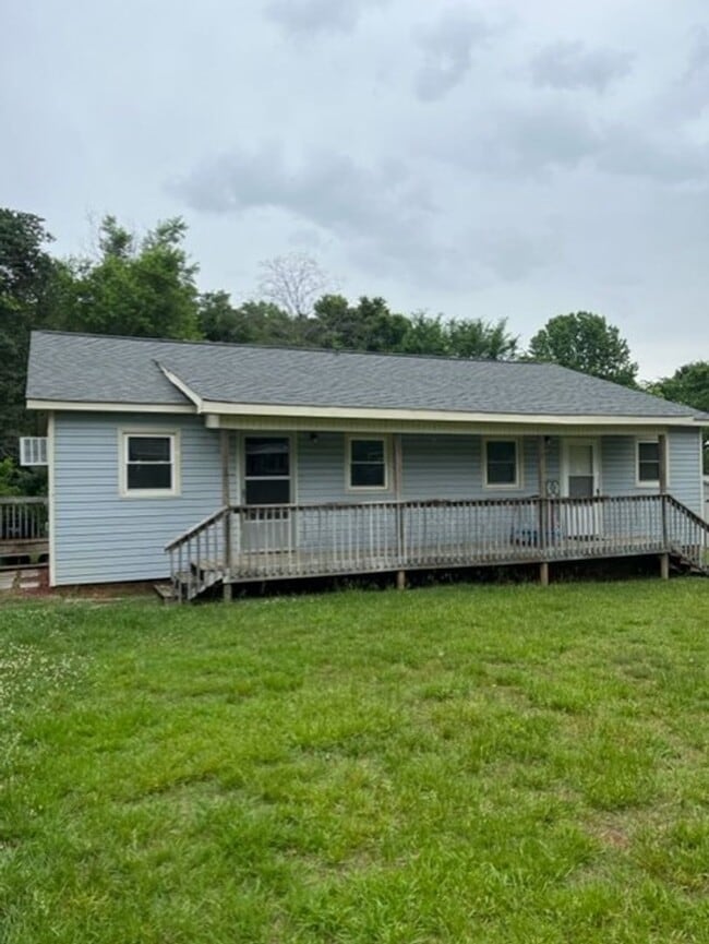 property at 4140 Carlton Dr