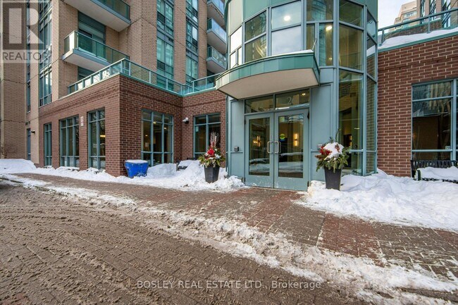 22 Olive Ave in Toronto, ON - Building Photo - Building Photo