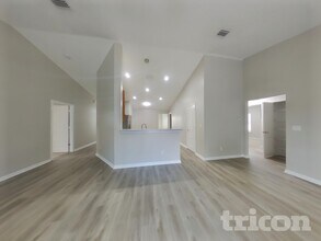 86216 Vegas Blvd in Yulee, FL - Foto de edificio - Building Photo