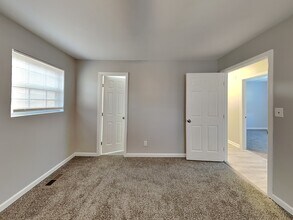 5835 Brenda Dr in Trussville, AL - Foto de edificio - Building Photo