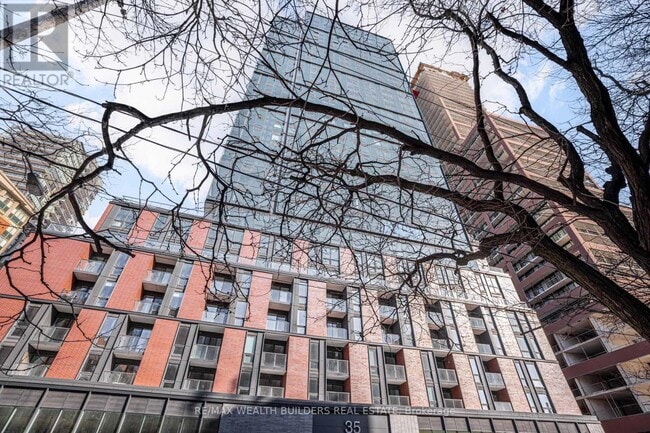 35 Parliament St in Toronto, ON - Building Photo - Building Photo