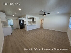 1988 58th St N in St. Petersburg, FL - Building Photo - Building Photo