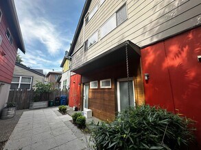 922 26th Ave S in Seattle, WA - Building Photo - Building Photo