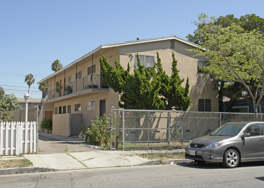 1408 N Las Palmas Ave in Los Angeles, CA - Foto de edificio