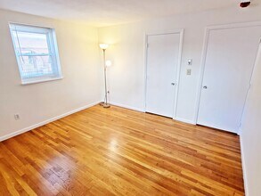 70 Jamaicaway, Unit 7 in Boston, MA - Building Photo - Building Photo