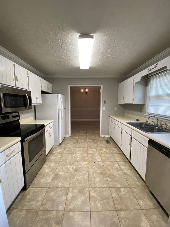 1032 Emory Pl in Anniston, AL - Building Photo - Building Photo