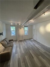 1844 W Henderson St in Chicago, IL - Building Photo - Building Photo