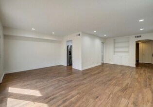 478 N Post Oak Ln in Houston, TX - Building Photo - Building Photo