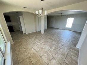 1510 Port Texas Dr in Laredo, TX - Building Photo - Building Photo