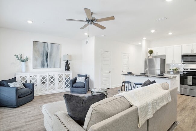 property at 26971 Prt Washington Ln
